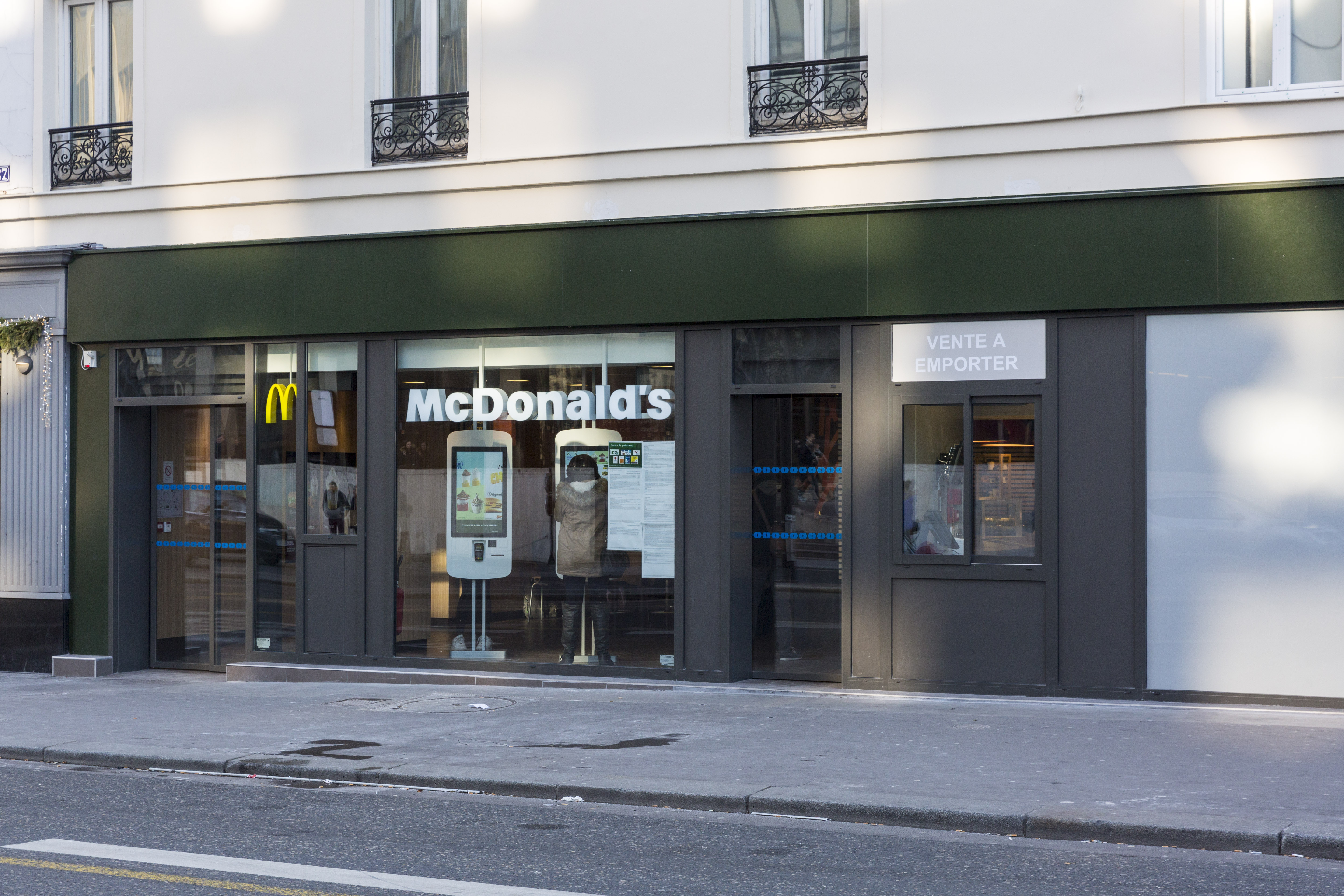 McDonald's Paris 14.